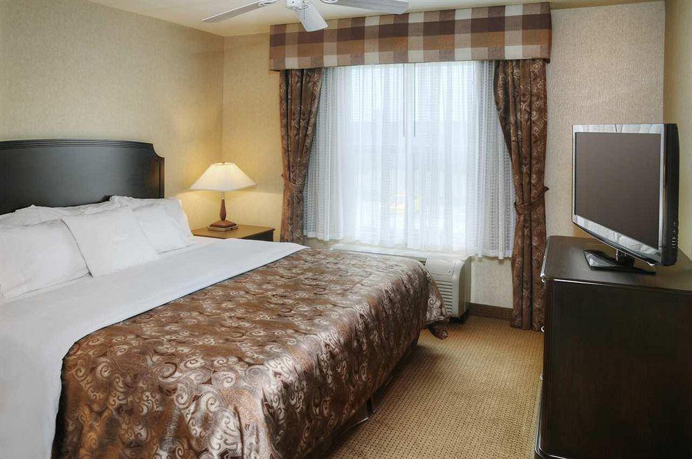 Homewood Suites By Hilton Burlington Exterior photo
